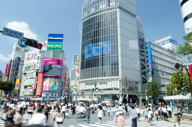 渋谷　スクランブル交差点７