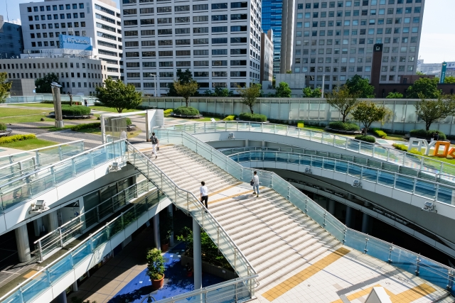 愛知県名古屋市 栄、オアシス21 地下へ続く階段